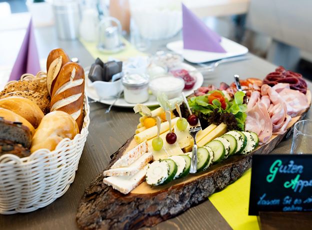 Mountain breakfast at the Sonnenkopf